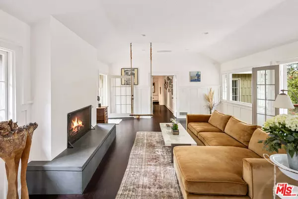 Santa Monica, CA 90402,7 Latimer RD