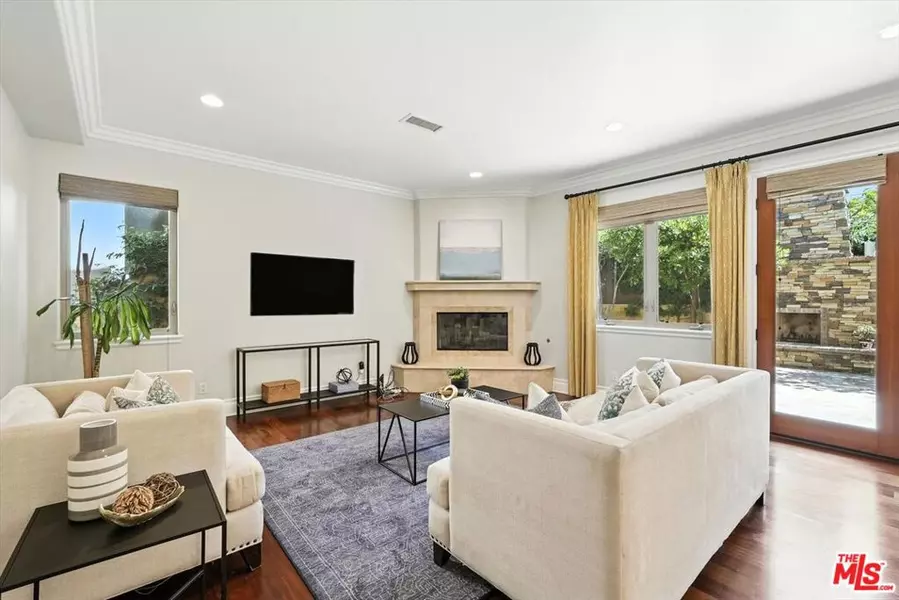 3200 Elm AVE, Manhattan Beach, CA 90266