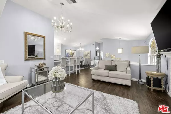 Chatsworth, CA 91311,22210 Wildwood PL