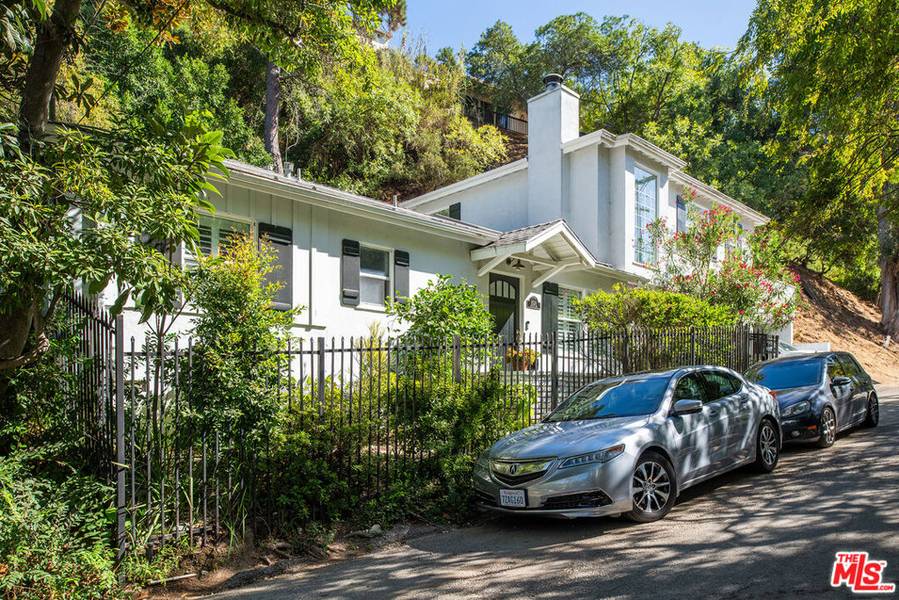 8524 Appian WAY, Los Angeles, CA 90046