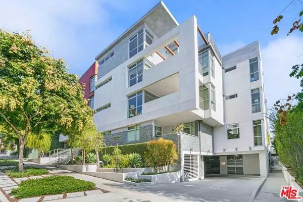 West Hollywood, CA 90069,1232 N KINGS RD #105