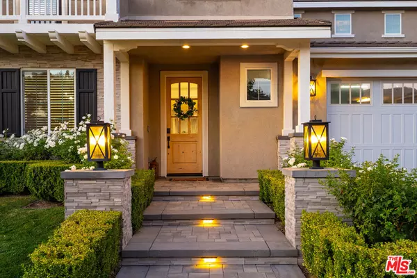 Santa Clarita, CA 91350,22499 Leaf Spring CT