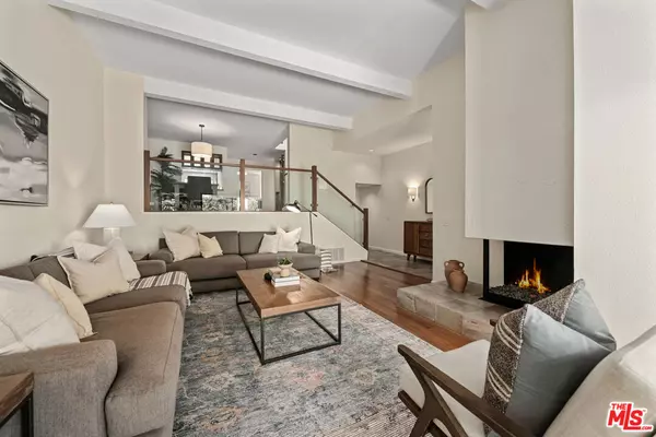 Pacific Palisades, CA 90272,1553 Michael LN