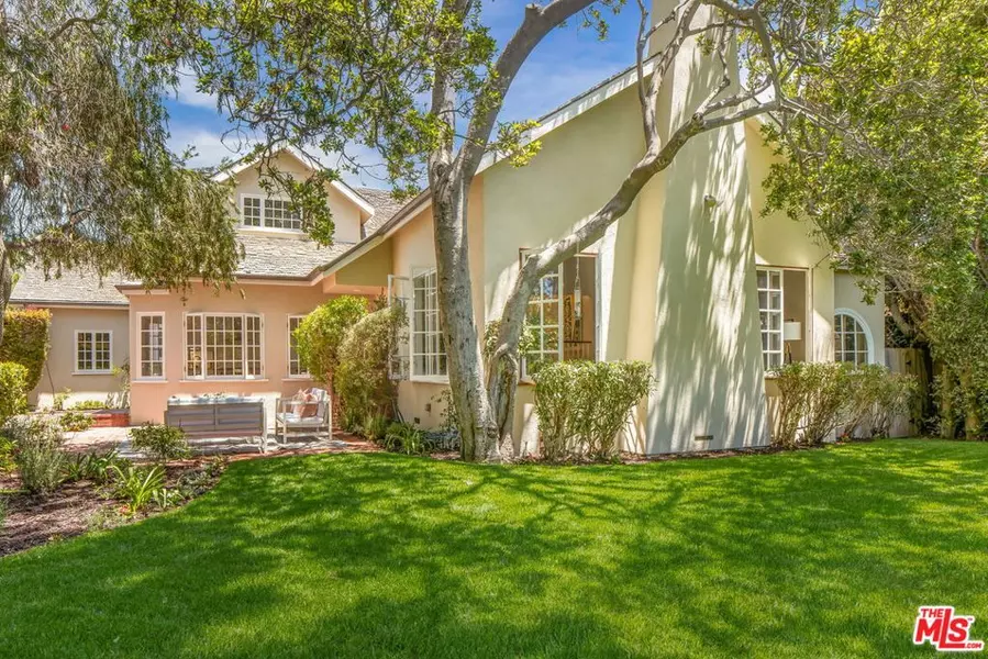 704 Georgina AVE, Santa Monica, CA 90402