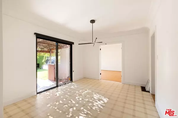 Los Angeles, CA 90046,813 N Orange Grove AVE