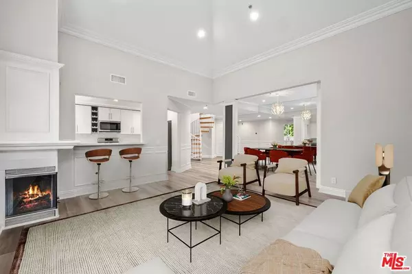 Studio City, CA 91604,12633 Moorpark ST #208