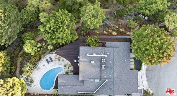 Los Angeles, CA 90046,2652 Byron PL