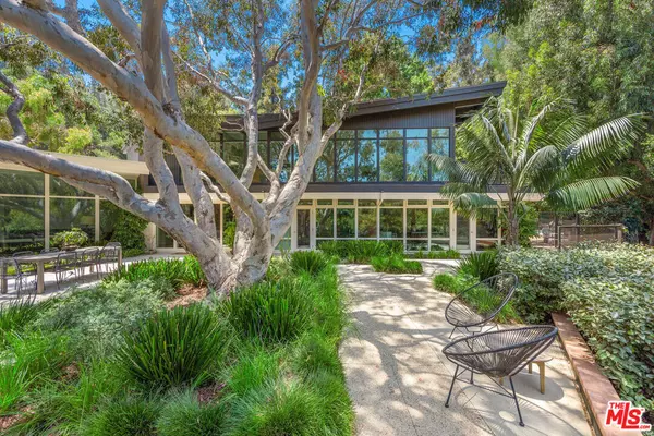 2179 Mandeville Canyon RD, Los Angeles, CA 90049