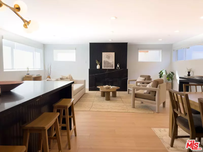 2220 Aaron ST, Los Angeles, CA 90026