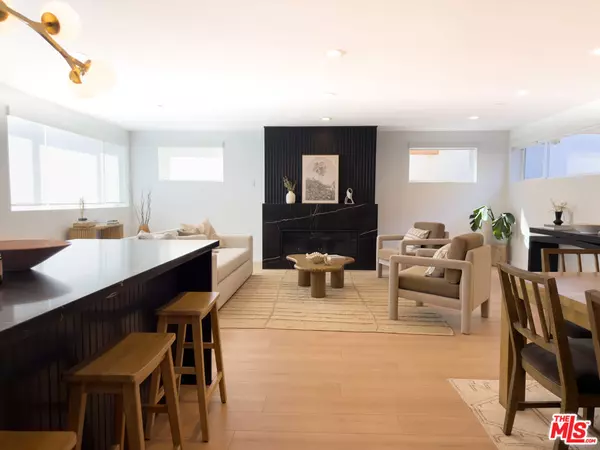 2220 Aaron ST, Los Angeles, CA 90026