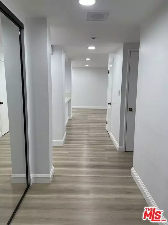 Los Angeles, CA 90015,600 W 9th ST #316