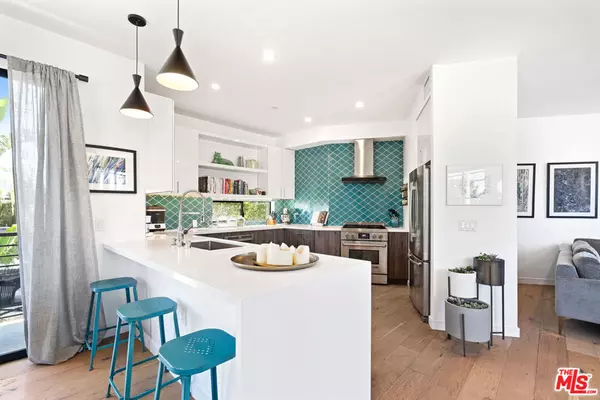 11900 Washington PL, Los Angeles, CA 90066