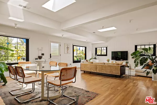 623 N Sierra Bonita AVE, Los Angeles, CA 90036