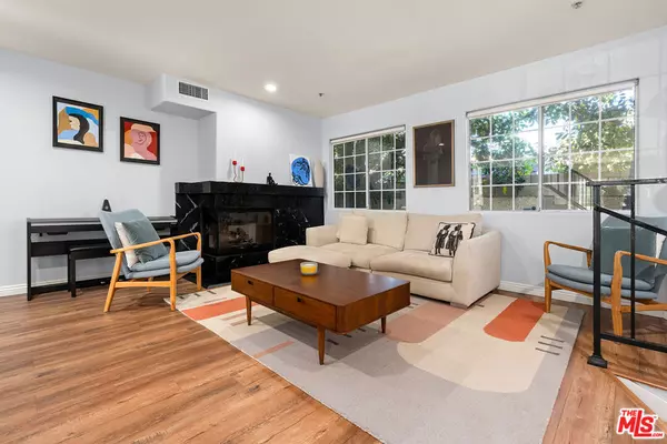 515 Glenwood RD #101, Glendale, CA 91202