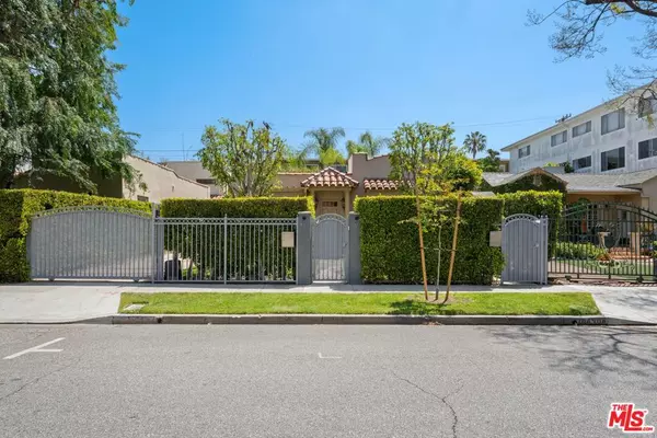 704 Westbourne DR, West Hollywood, CA 90069