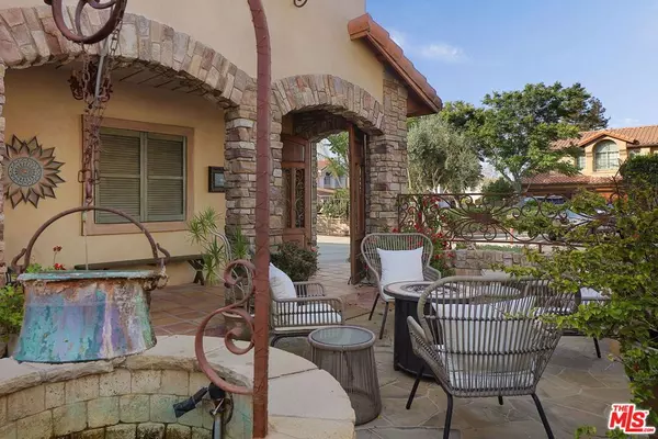 Thousand Oaks, CA 91320,1786 Blossom CT