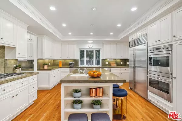 721 N Linden DR, Beverly Hills, CA 90210