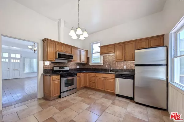 Santa Monica, CA 90405,222 Bicknell AVE