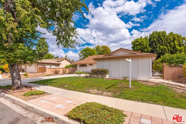 Newbury Park, CA 91320,884 Boxthorn AVE