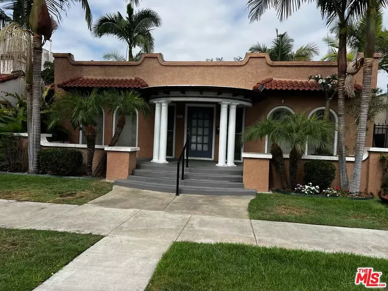1605 E 1st ST, Long Beach, CA 90802