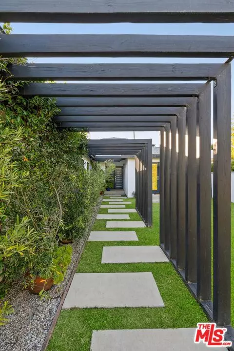 967 Vernon AVE, Venice, CA 90291