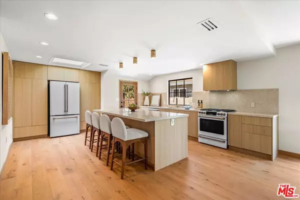 Sherman Oaks, CA 91403,14537 Hesby ST