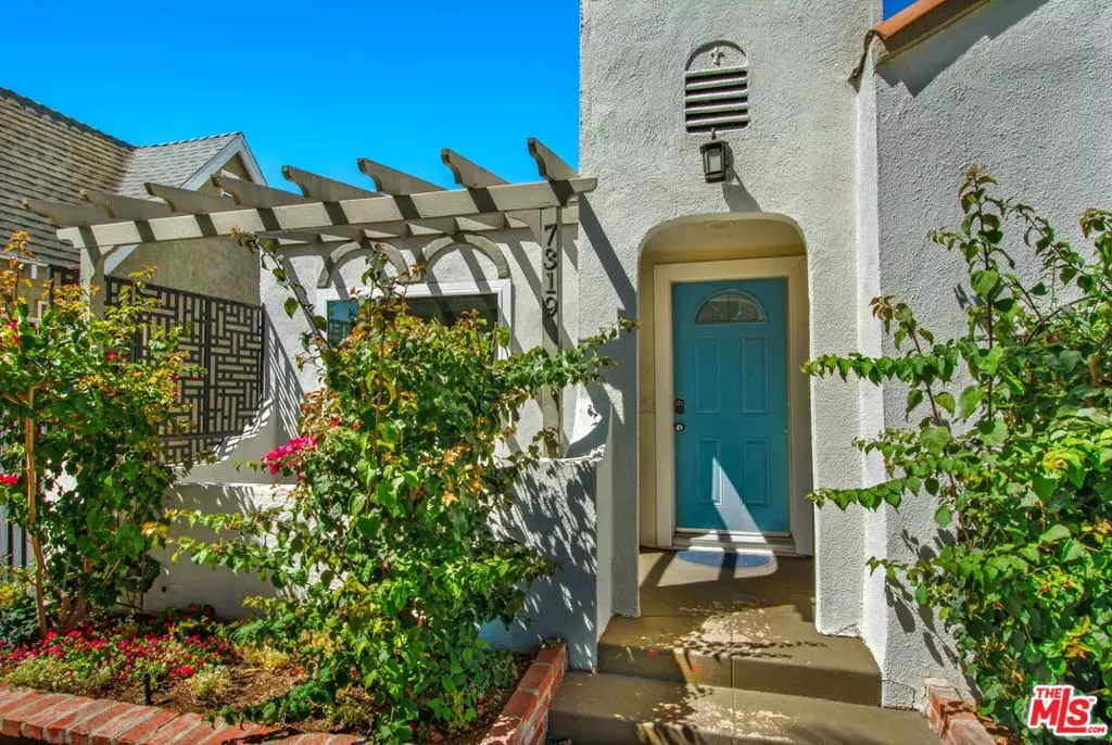 Los Angeles, CA 90047,7319 S Denker AVE