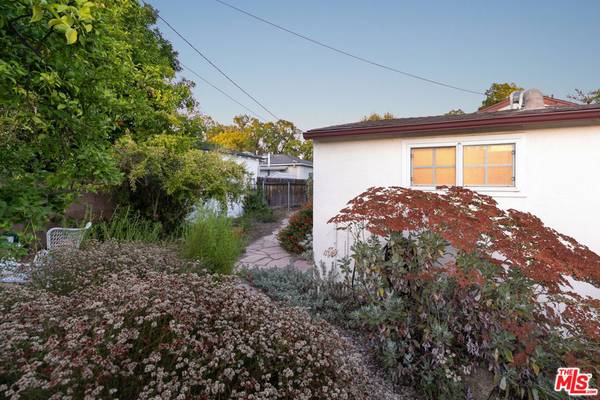 Burbank, CA 91505,1809 N Rose ST