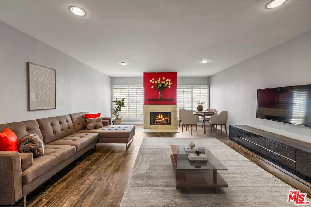 Sherman Oaks, CA 91403,14506 Benefit ST #103