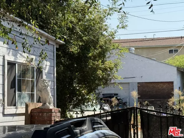 Los Angeles, CA 90042,234 Newland ST