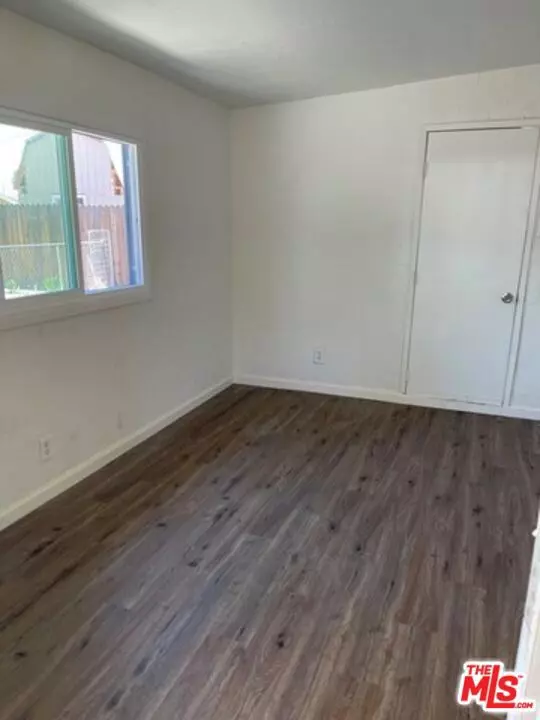 San Jacinto, CA 92583,469 1/2 W 6th ST