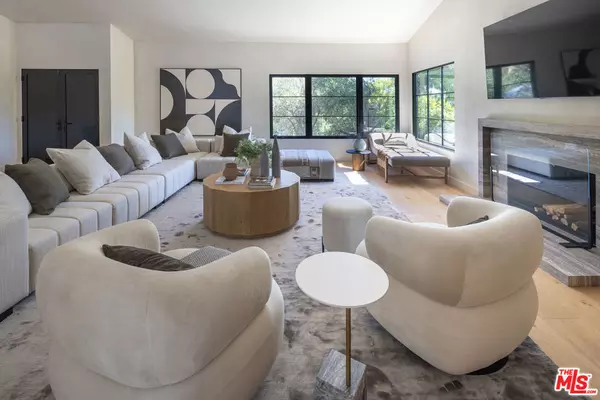 Los Angeles, CA 90046,8628 Edwin DR