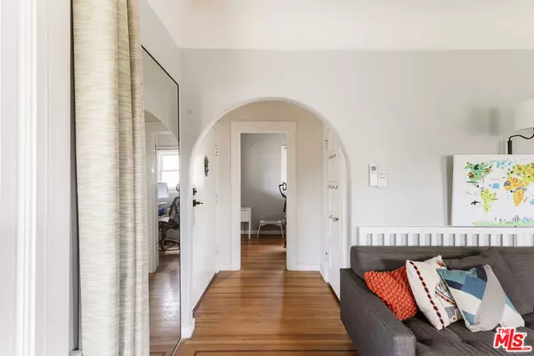 Los Angeles, CA 90042,426 N Avenue 64