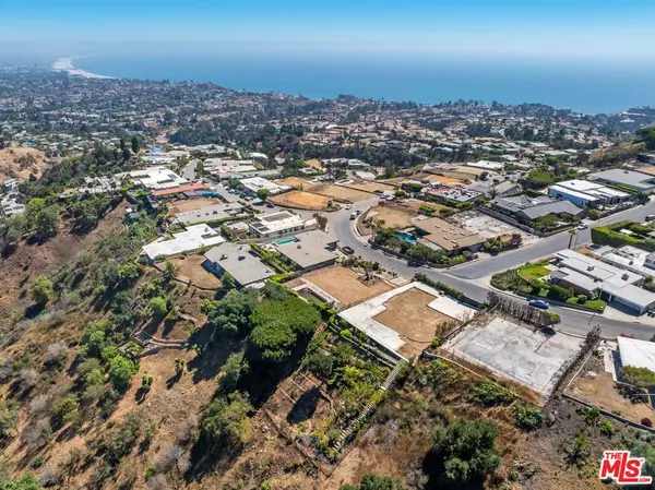 Pacific Palisades, CA 90272,1260 Lachman LN