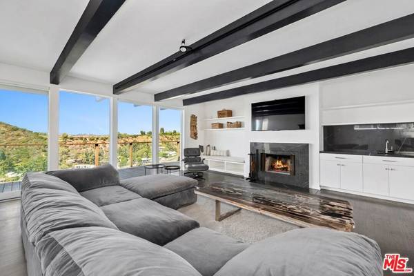 2235 Gloaming WAY, Beverly Hills, CA 90210