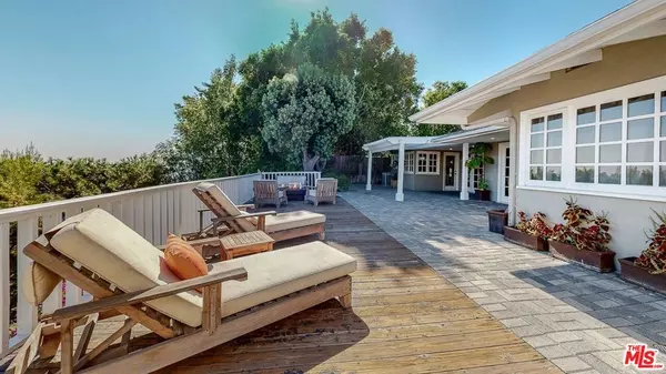 Los Angeles, CA 90077,2050 Linda Flora DR