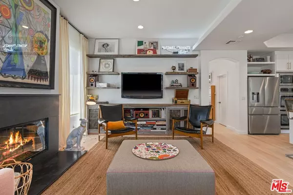 Venice, CA 90291,835 Superba AVE