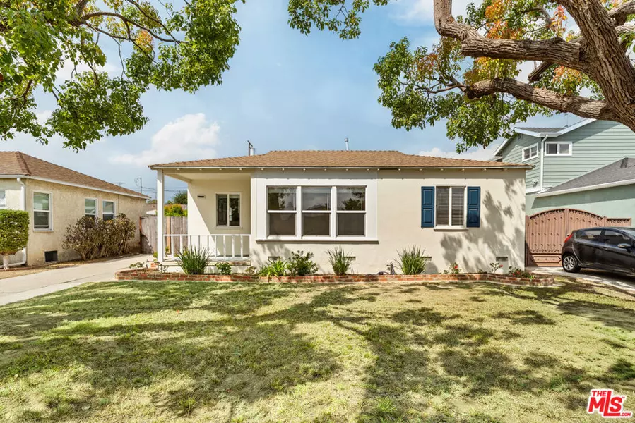 7869 Croydon AVE, Los Angeles, CA 90045