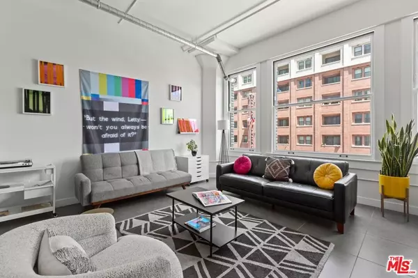 Los Angeles, CA 90015,939 S Broadway #505