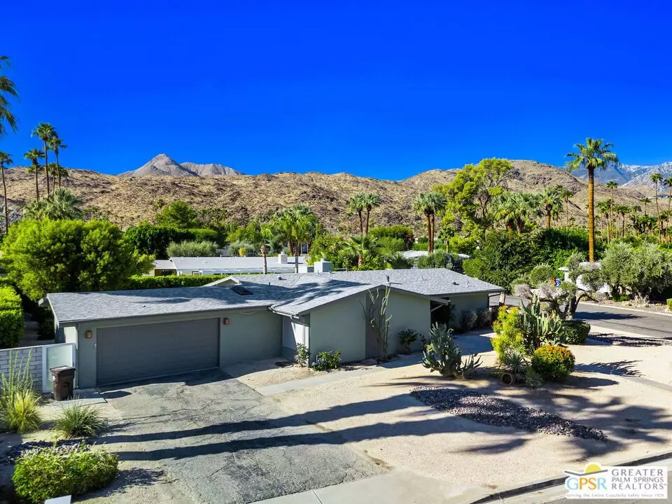 Palm Springs, CA 92264,5111 E Bobolink LN