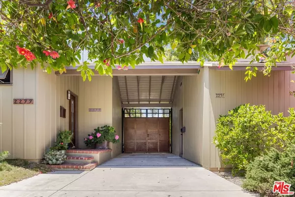 Los Angeles, CA 90034,2299 Beverwil DR