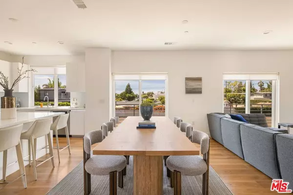 Los Angeles, CA 90066,4415 S Slauson AVE