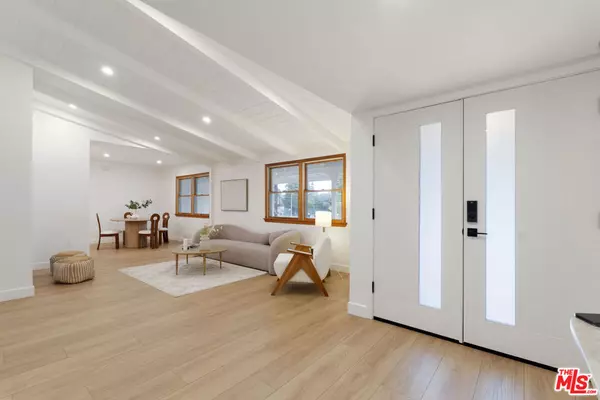 Canoga Park, CA 91304,7556 Chaminade AVE