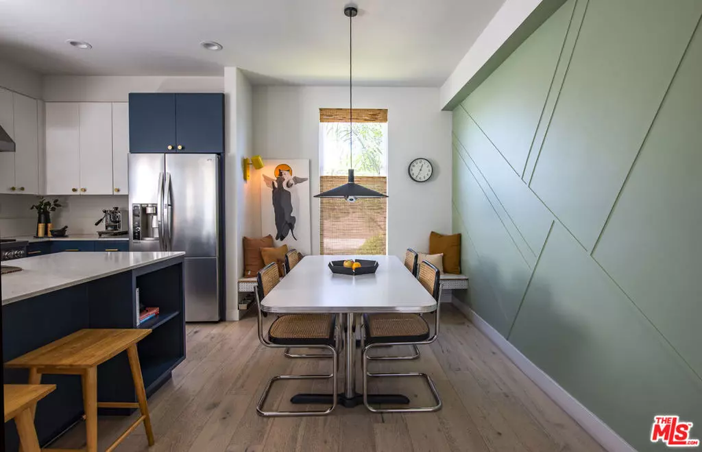 Los Angeles, CA 90016,2927 S Cloverdale AVE