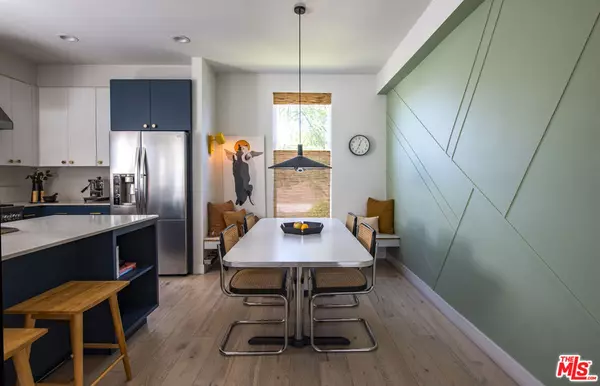 Los Angeles, CA 90016,2927 S Cloverdale AVE