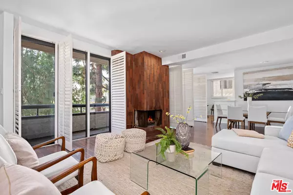 11982 Kiowa AVE #203, Los Angeles, CA 90049