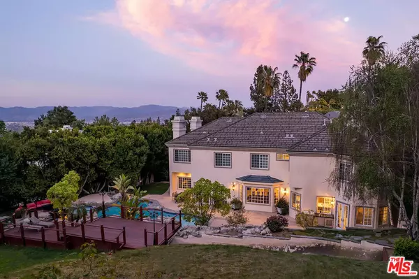 Beverly Hills, CA 90210,14132 Beresford RD