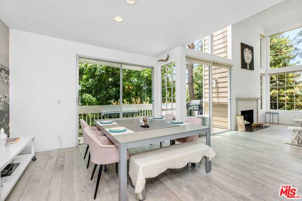 Marina Del Rey, CA 90292,4342 Redwood AVE #C301