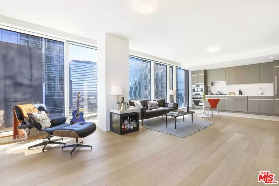 889 Francisco ST #909, Los Angeles, CA 90017