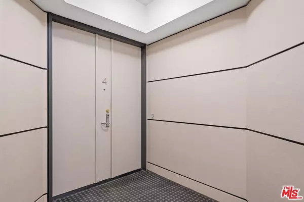 Los Angeles, CA 90024,10490 Wilshire BLVD #1004